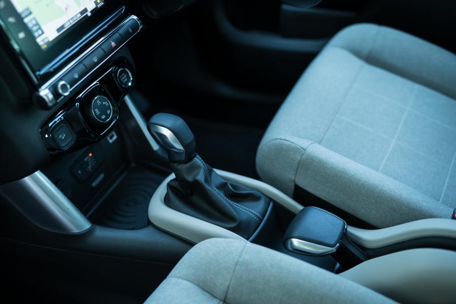 Детали интерьера Citroen C3 Aircross 2019 года  (JP) (фото 2 из 31)